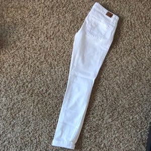 American eagle white jeans size 4